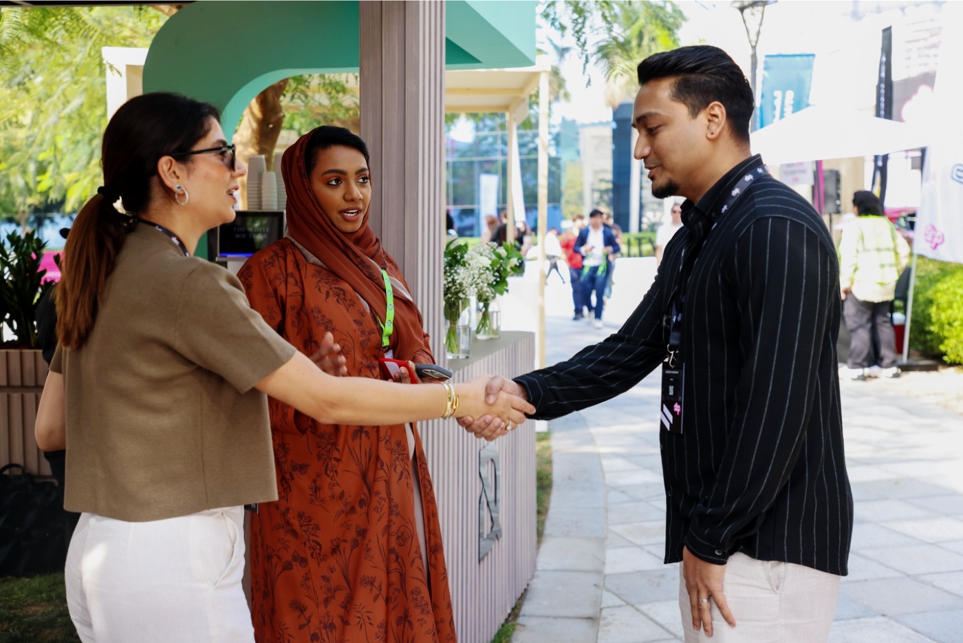 A handshake at the startup pavilion